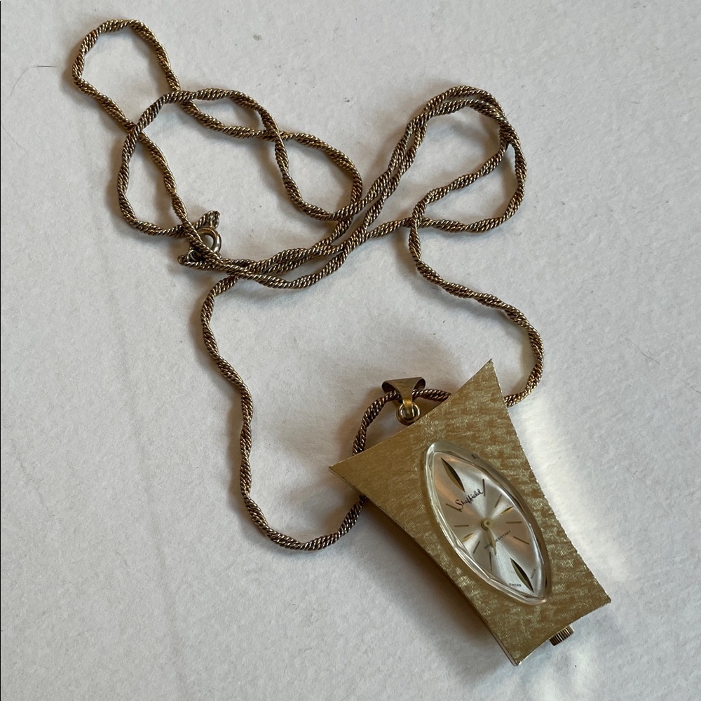 Vintage Sheffield Shockresistant Gold-tone Pendent Watch & Chain….It Works!!!